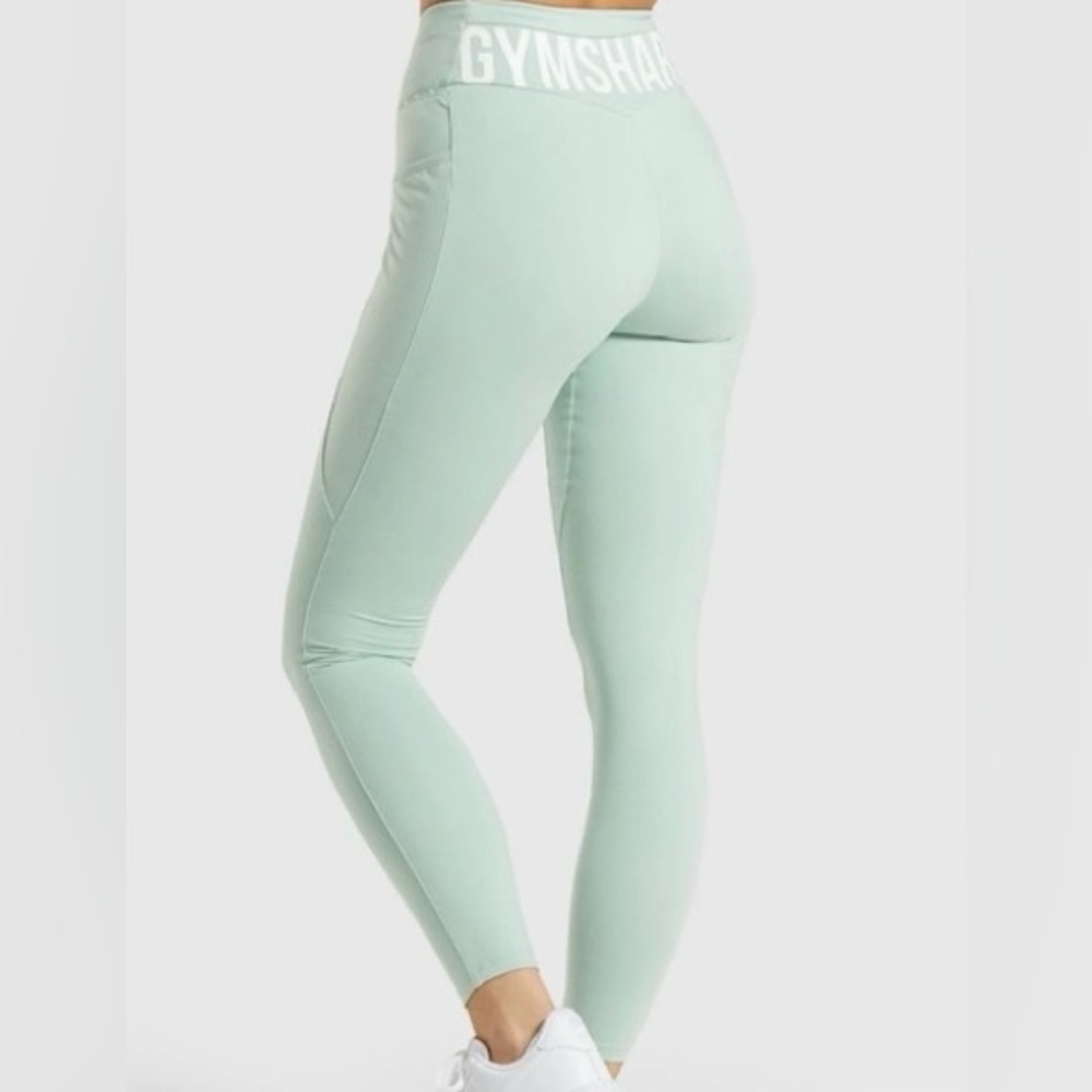 Gymshark Green and White Leggings Seamless Athletic Fit